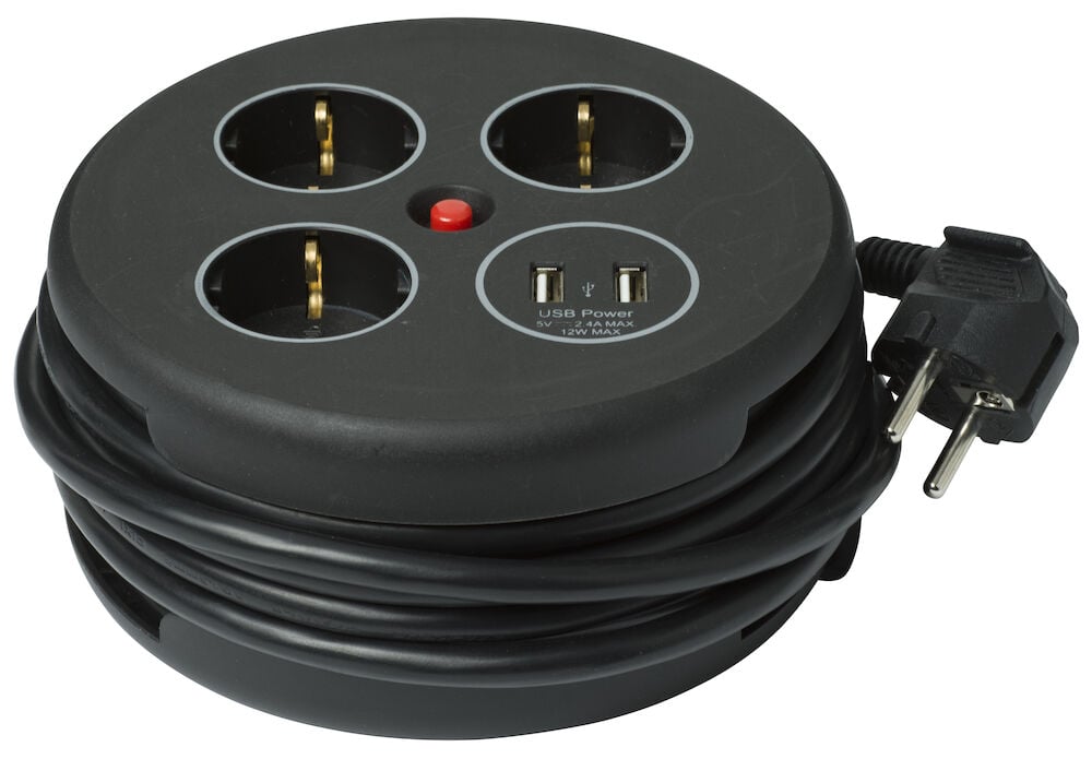 Svart kabelvinda med tre uttag och USB-portar.