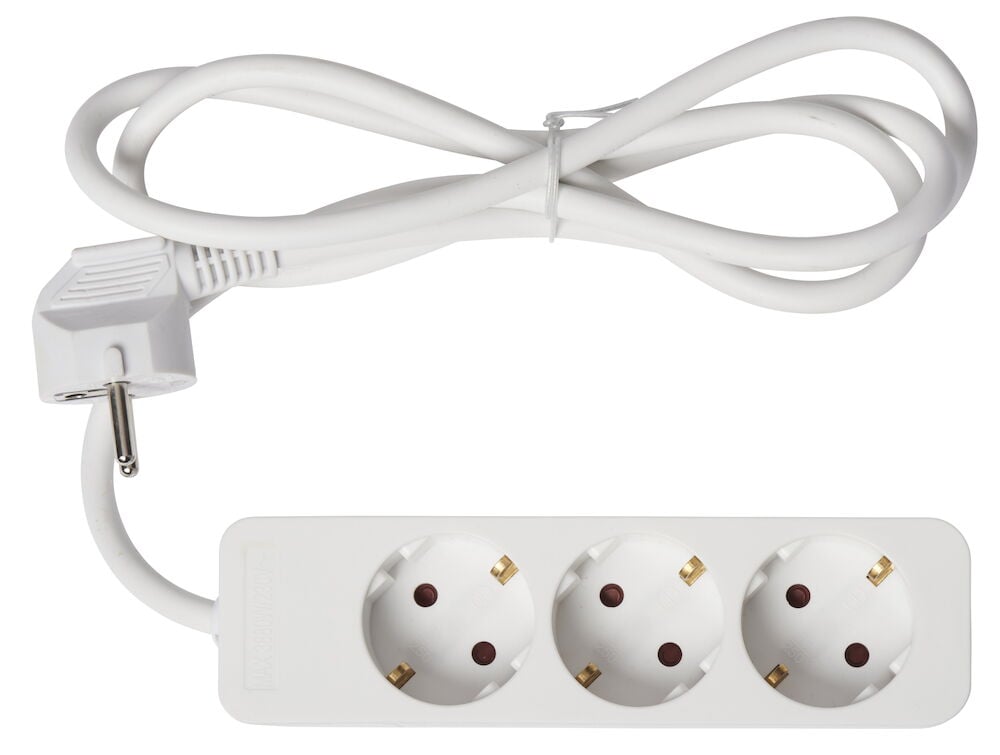 Vitt grenuttag med tre jordade uttag och kabel.