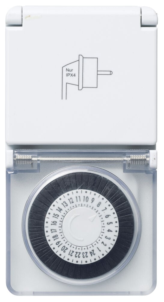Mekaaninen ulkoajastin suojakannella ja 24 tunnin toiminta-ajalla.