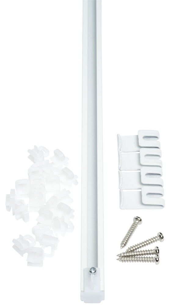 Weiße Gardinenschiene mit Halterungen und Schrauben.