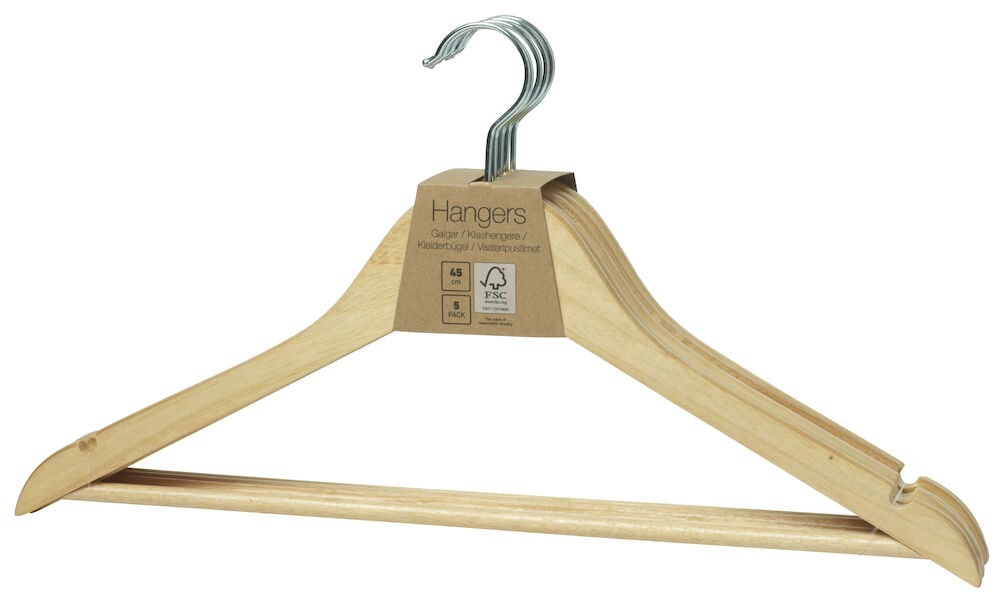 Fem trehengere med metallkrok og FSC-sertifisering.