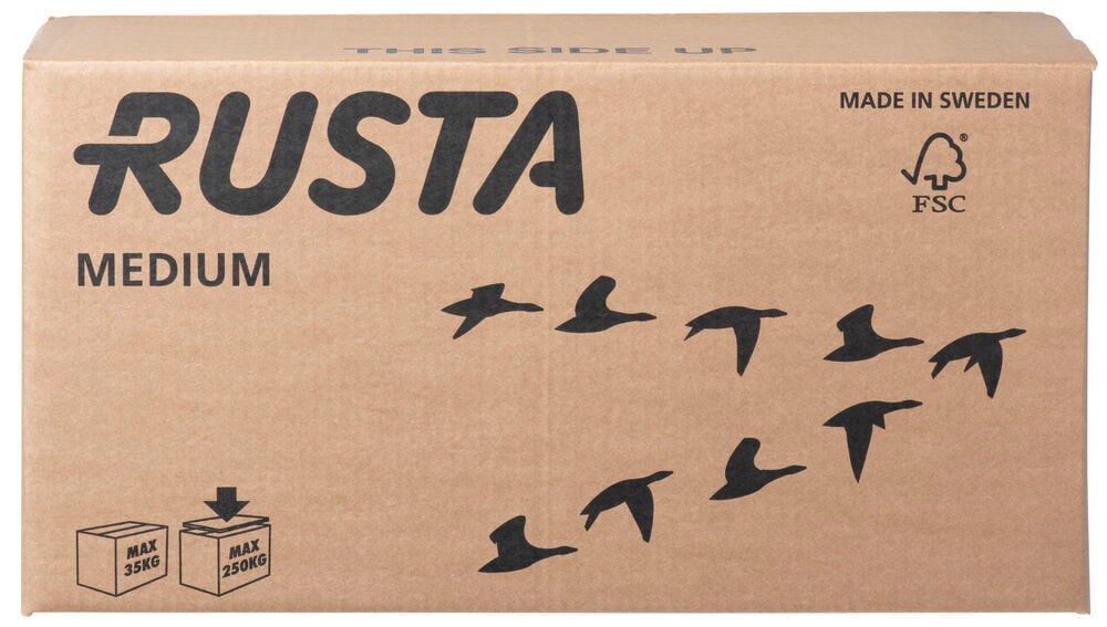 Brun flyttkartong med svart tryck och fåglar.