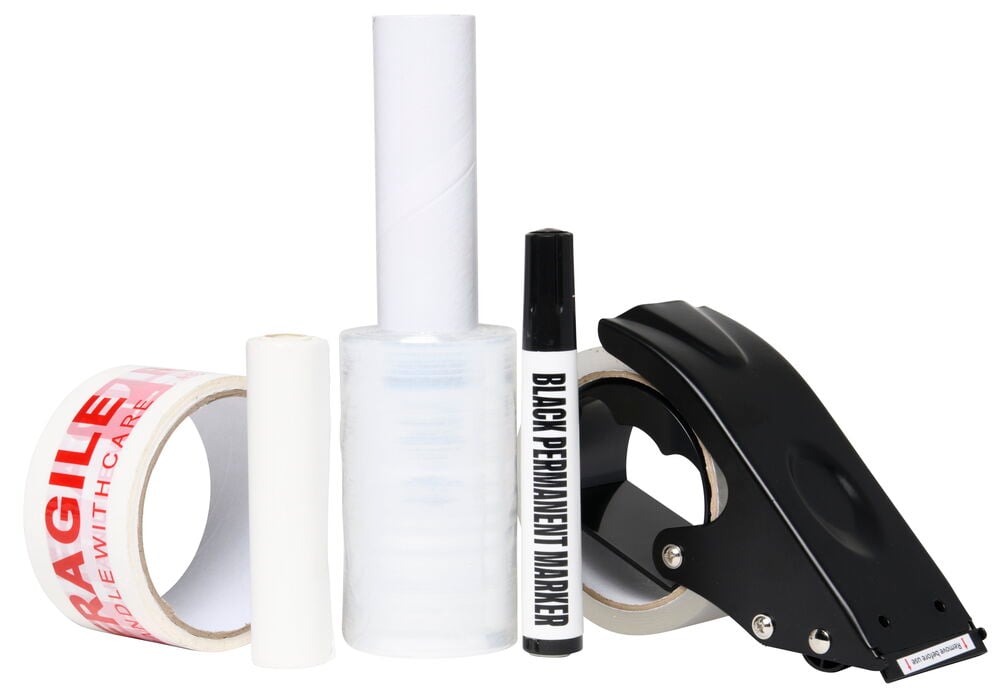 Flyttset med tejp, etiketter, stretchfilm och märkpenna.