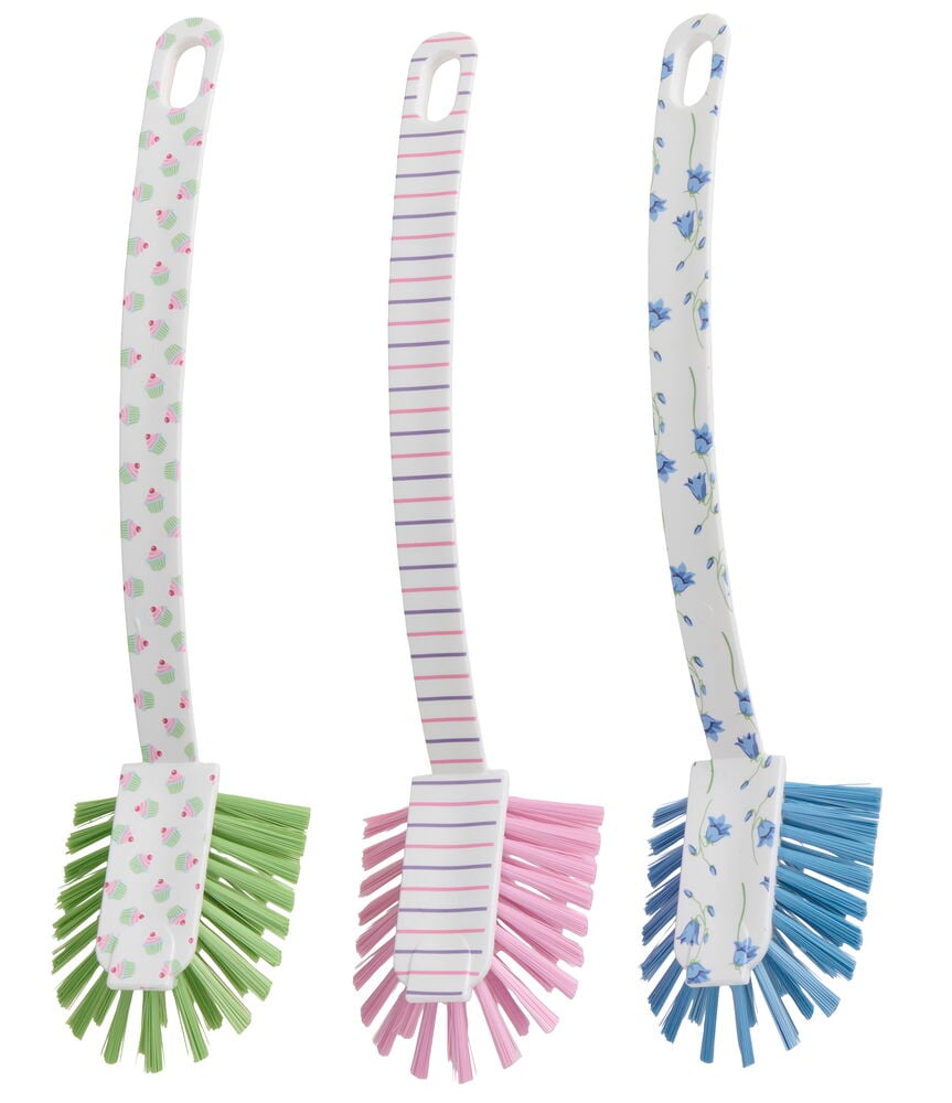 Kolme 28 cm tiskiharjaa: cupcake-kahva/vihreät harjakset, raidallinen kahva/vaaleanpunainen, kukkakuvioinen kahva/sininen.