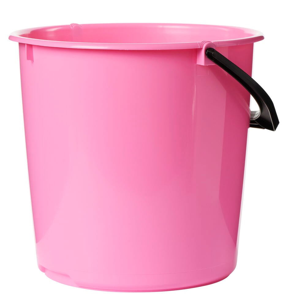 Rosa Plastiktüte mit schwarzem Griff, zehn Liter.
