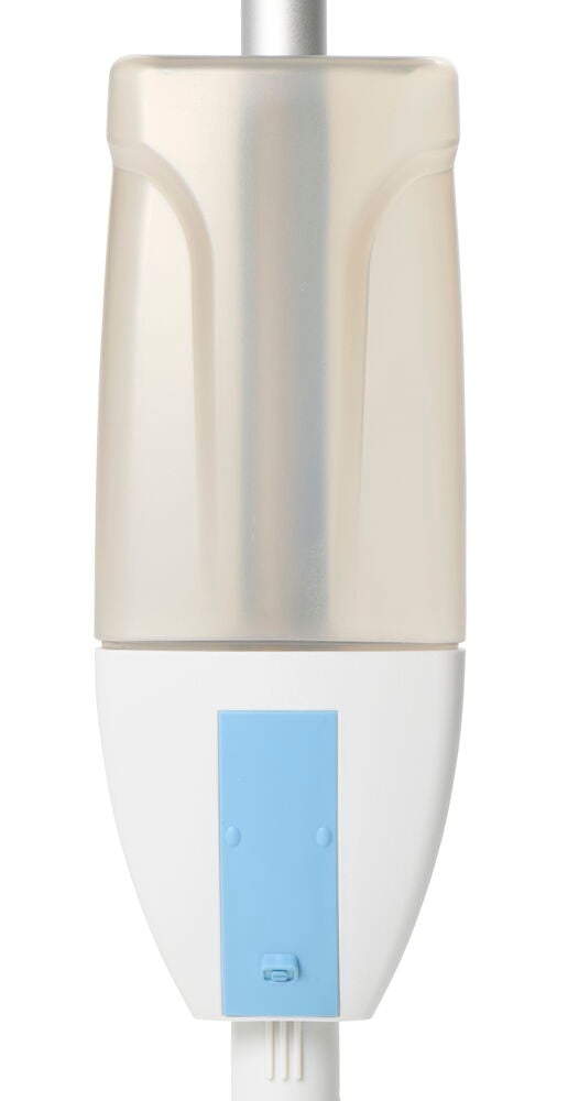 Spraymoppi Refin, jossa läpikuultava beige säiliö ja valkoinen alaosa vaaleansinisellä paneelilla.