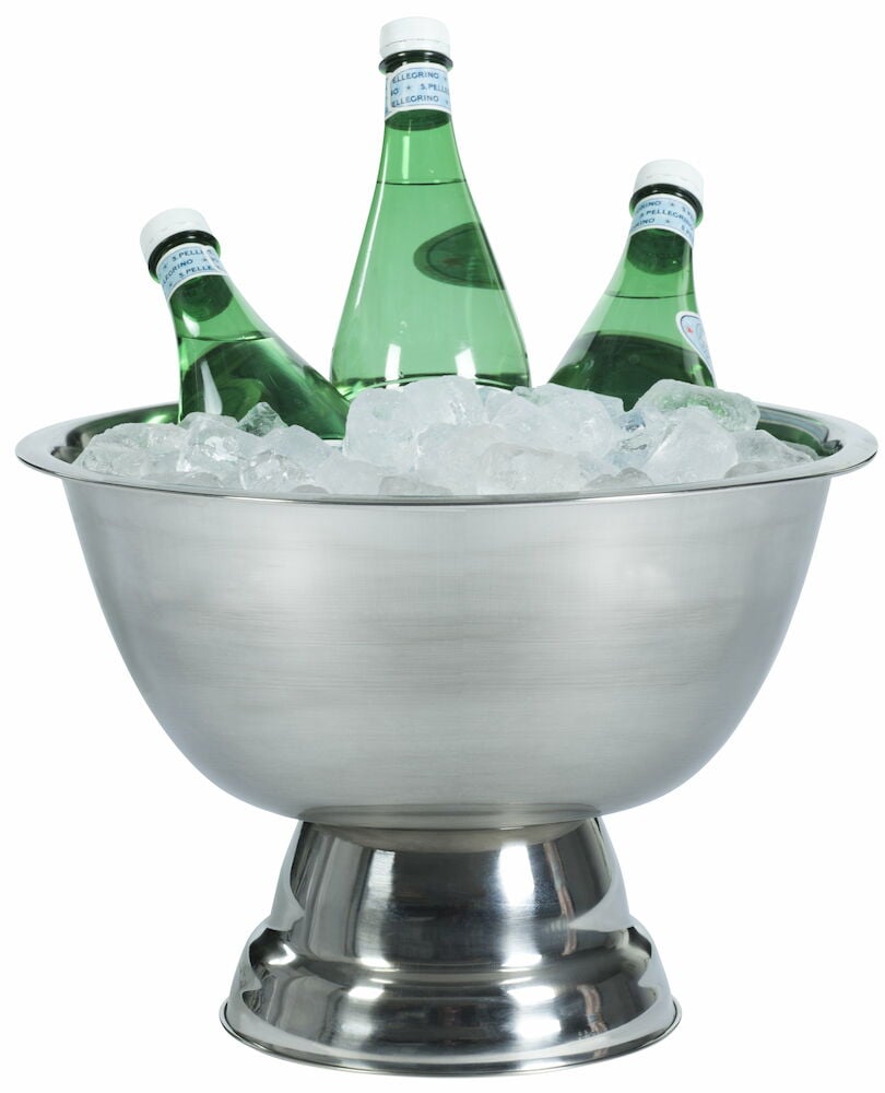 Silverfärgad champagnekylare för flera flaskor.