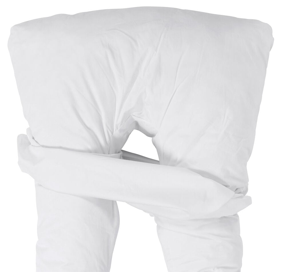 Vit U-formad kroppskudde med tvättbart överdrag.