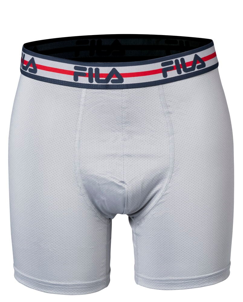 Vaaleanharmaat bokserit, joissa FILA-logo vyötäröllä.