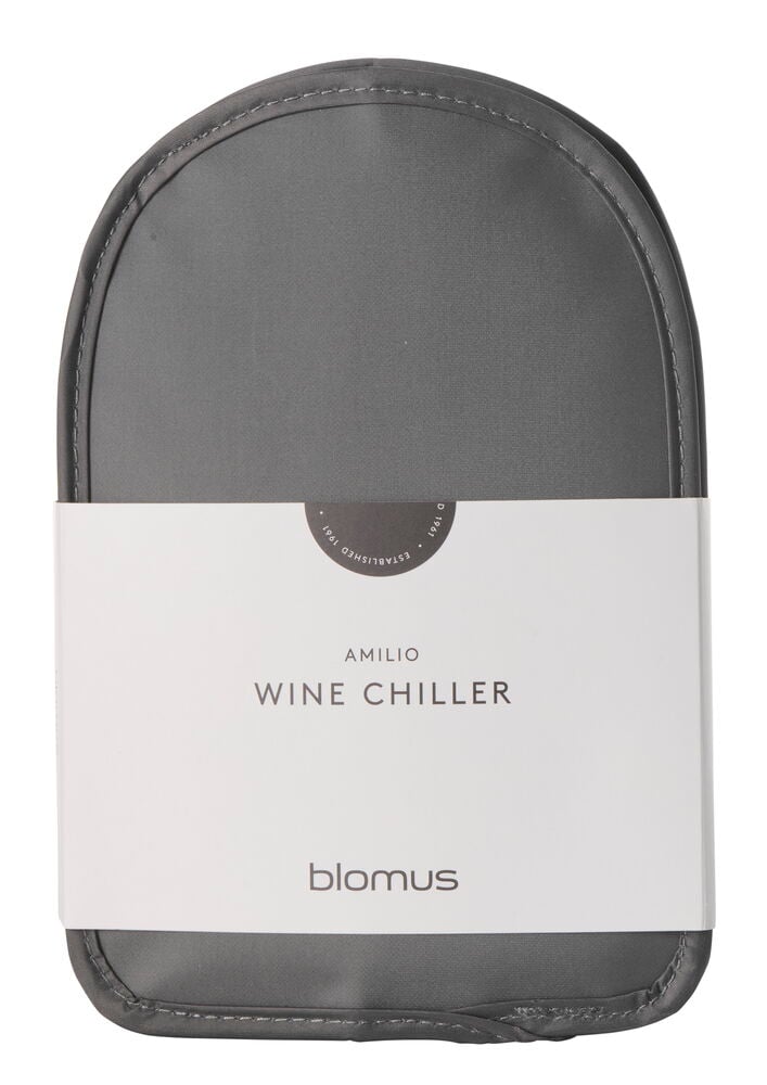 Harmaa viinijäähdytin, jossa on valkoinen etiketti ja pyöristetty yläosa.