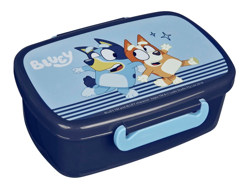 Mørkeblå Matboks 18x13,5x6 cm Flere sorter med lysblått lokk med Bluey og Bingo, samt håndtak.