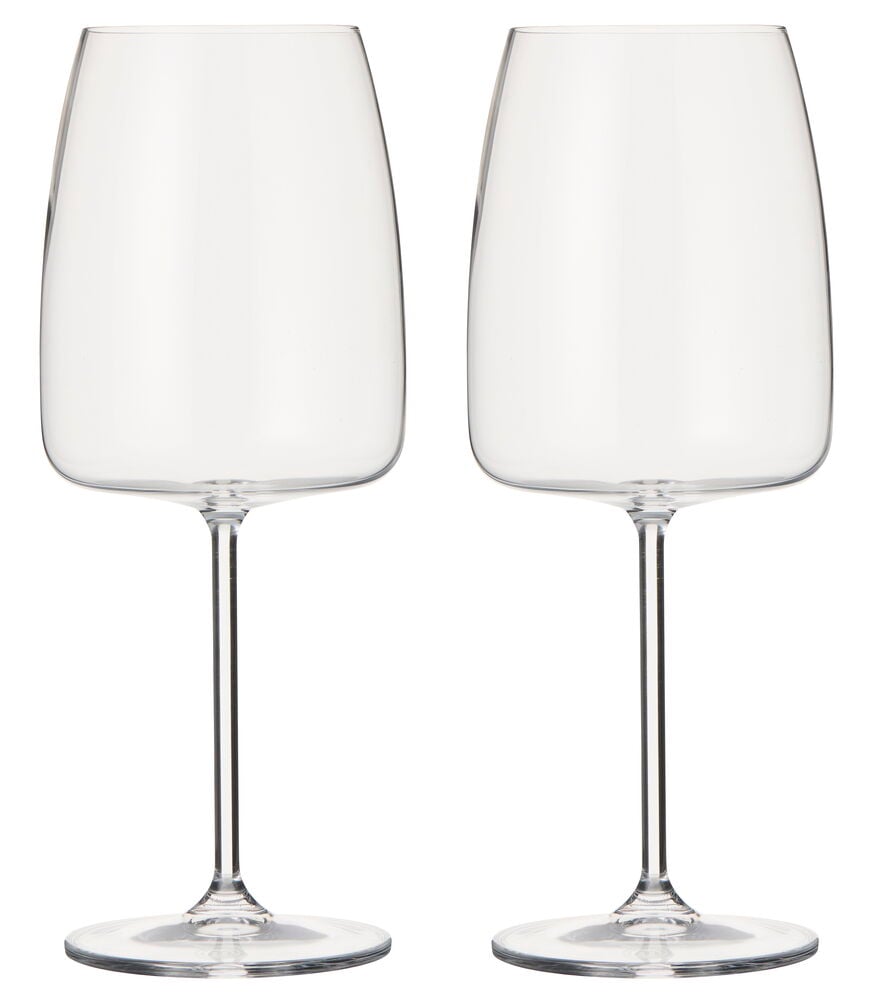 To MasterChef 630 ml rødvinsglass i klarglass med høye stett og avrundede, firkantede klokker.