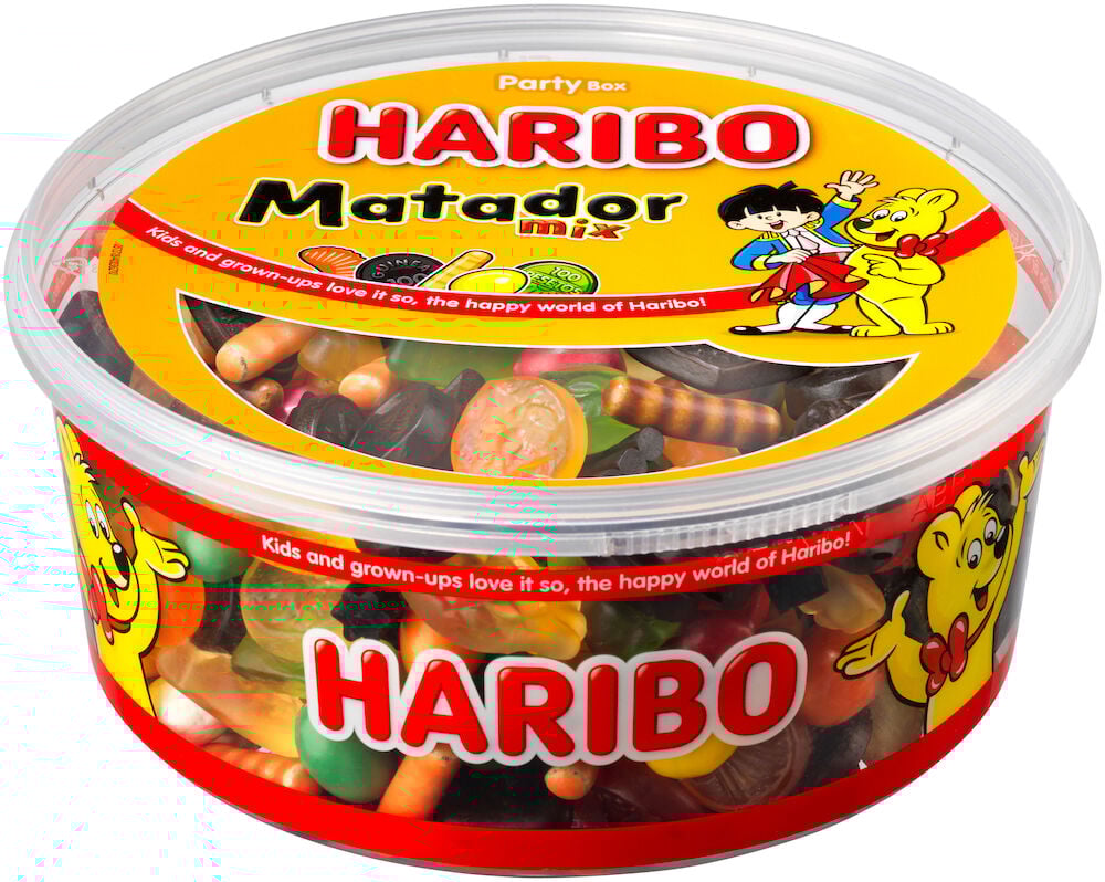 Plastburk med blandat färgglatt godis från Haribo.