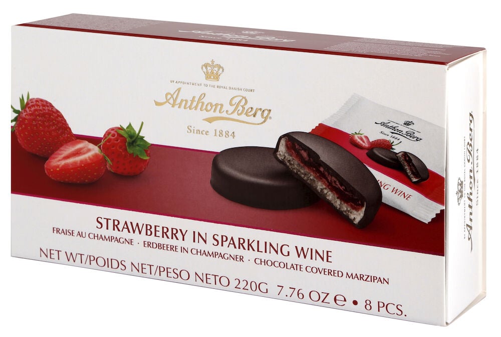 Ask chokladask med jordgubbar och champagnesmak.