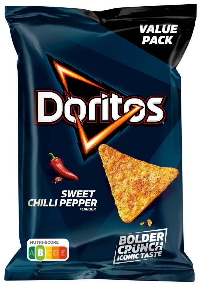 Svart påse Doritos sweet chili pepper chips.