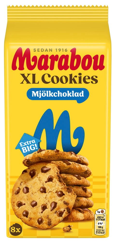 Gelbe Packung Kekse Marabou 184 g Vollmilchschokolade mit einem Stapel Schokoladenkekse.