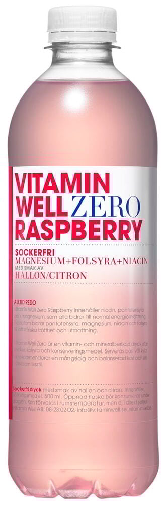 Genomskinlig flaska med rosa dryck och vit etikett.