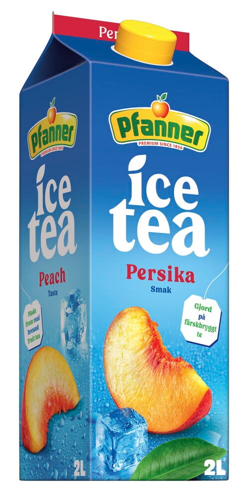 Ein blauer Pfanner 2 Liter Pfirsich-Eistee-Karton mit gelbem Deckel, Pfirsichscheiben und Eiswürfeln.