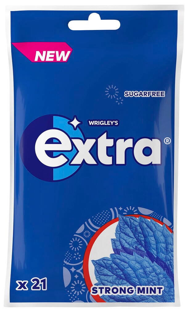 Blå förpackning Tuggummi Extra 29 g Strong mint med "NEW", "SUGARFREE" etiketter, blå mintblad och "x 21".