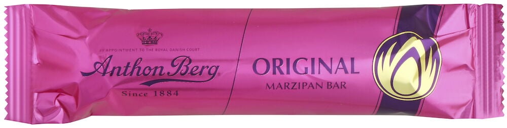 Rosa pakke med tekst Anthon Berg Original.