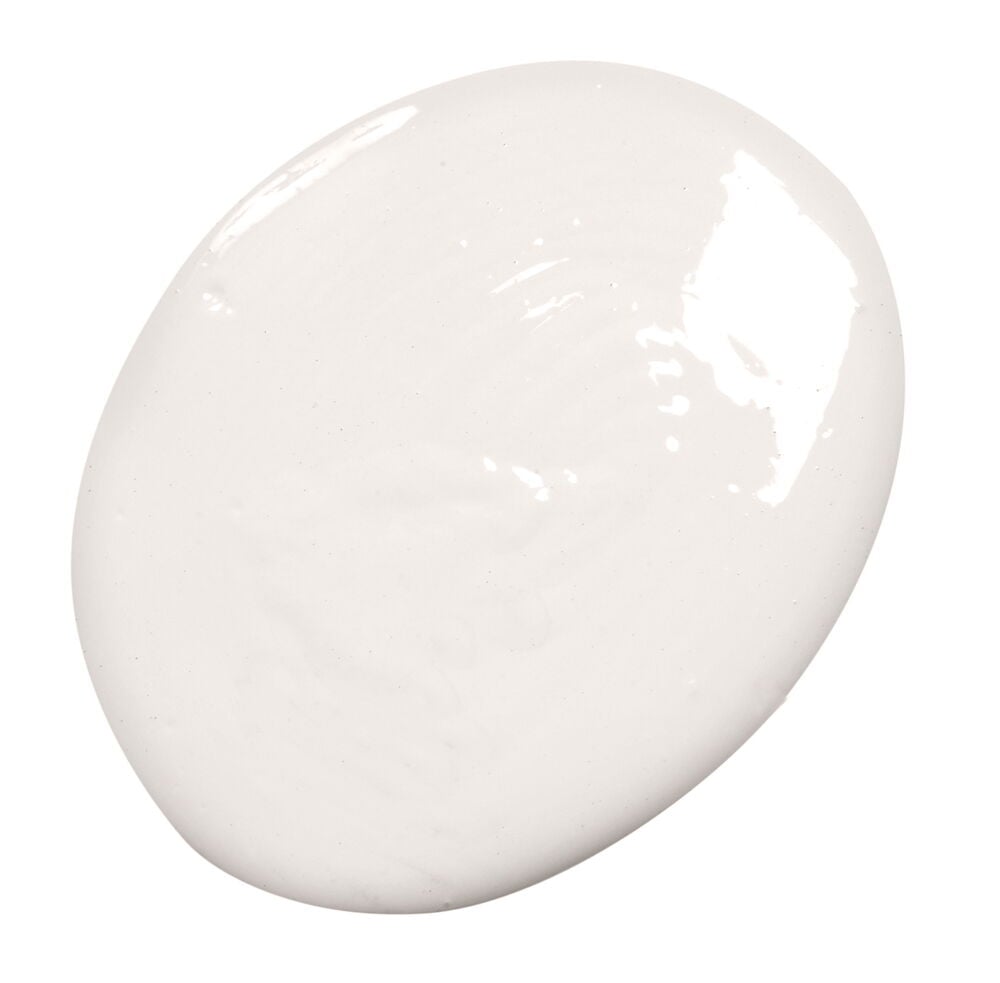 En klick silk matt väggfärg i antique white.