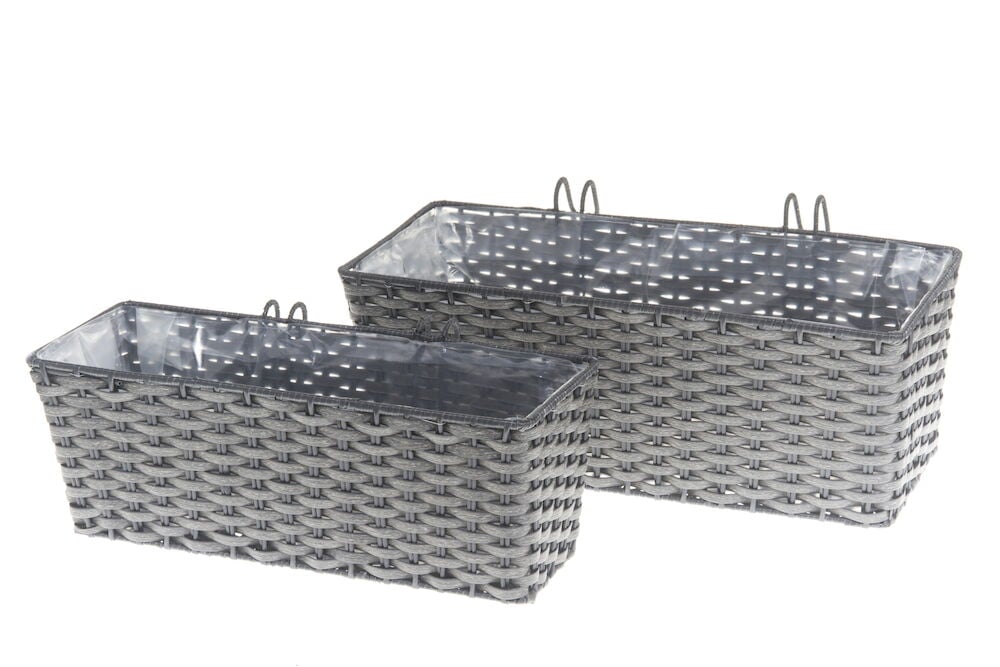 Harmaa punottu parvekeruukku muovisella sisuksella.