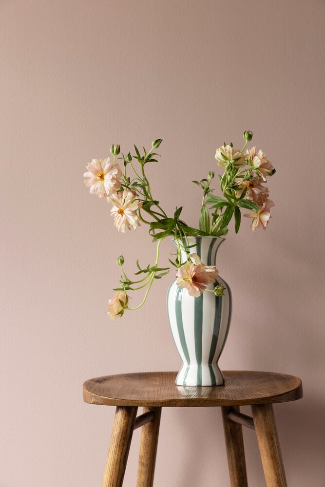 Sidenmatt väggfärg i nyansen Old Rose 2,5 liter