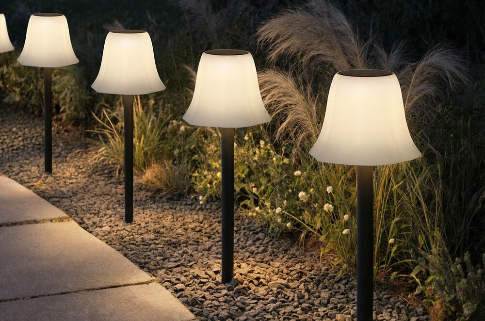 Pinnelys med solceller Hemsön - 1