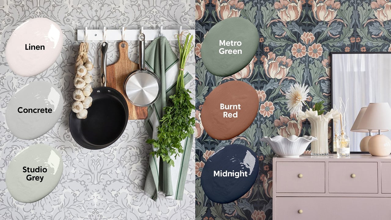 Zwei Tapetenflächen mit Farbvorschlägen neben einem Essbereich und einem Tisch mit Dekorationen.