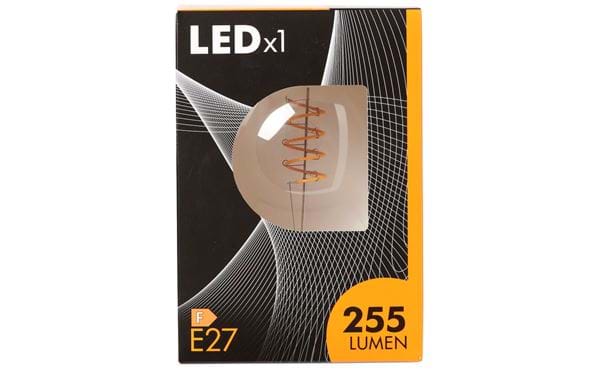 LED-pære E27 