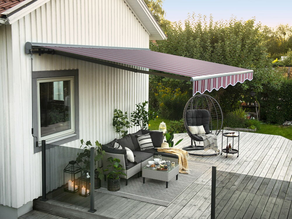 Terrassmarkis med motor